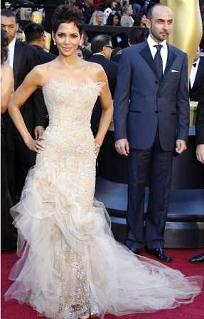 The Red Carpet at The 2011 Oscars4